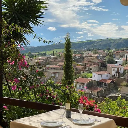 The Carob Tree - Rustic Luxury With Access To Pool And Restaurant * Larnaca