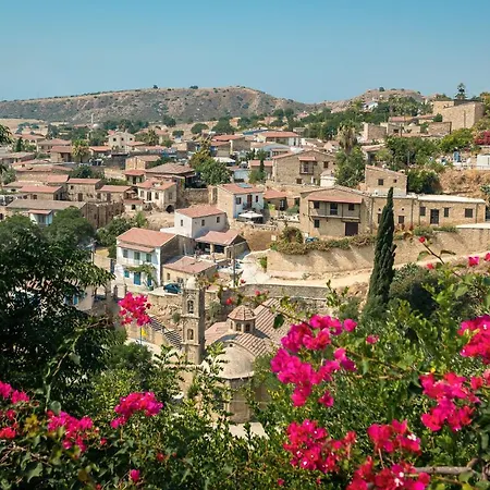 The Carob Tree - Rustic Luxury With Access To Pool And Restaurant *