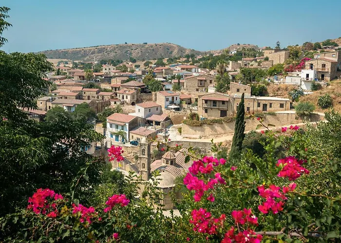 The Carob Tree - Rustic Luxury With Access To Pool And Restaurant *